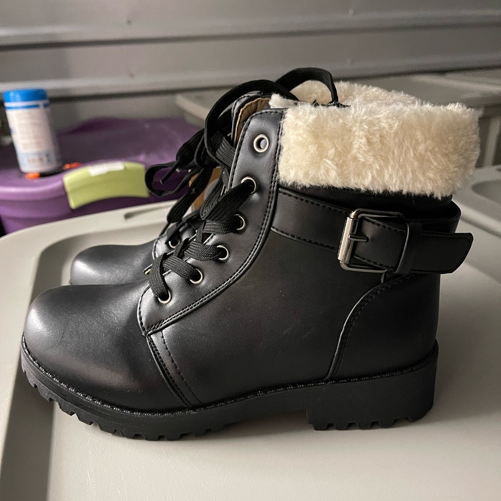 Apres by LAMO Winter Boots Women's Black Leather Faux Fur AW1765 Size 7 - Picture 7 of 9